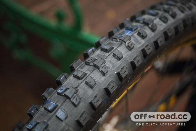 Maxxis clearance dissector tire